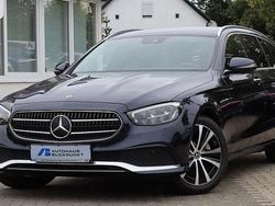 Blau Gebraucht 2022 Mercedes E300 Limousine | 30.980 € (Guter Preis)