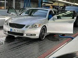 Silber Gebraucht 2025 Lexus GS300 Limousine | 10.900 €