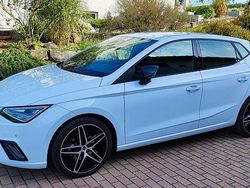 Weiß Gebraucht 2023 Seat Ibiza FR Limousine | 21.750 € (Fairer Preis)
