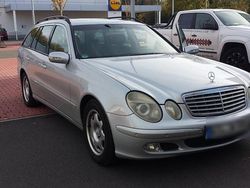 Silber Gebraucht 2004 Mercedes E200 Classic Kombi | 2.200 € (Fairer Preis)