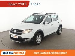 Weiß Gebraucht 2015 Dacia Sandero Prestige Kleinwagen | 8.590 € (Fairer Preis)