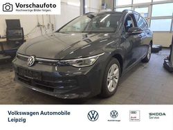 Grau Gebraucht 2024 VW Golf VIII Life Kombi | 26.430 € (Fairer Preis)
