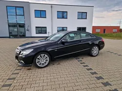 Schwarz Gebraucht 2010 Mercedes E220 Coupé | 10.850 € (Fairer Preis)