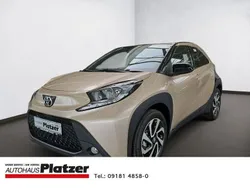 4u9)/ black mica (209) (beige Neu 2025 Toyota Aygo Kleinwagen | 19.980 €