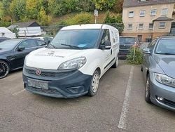 Weiß Gebraucht 2015 Fiat Doblò Basis Van / Kleinbus | 5.831 € (Fairer Preis)