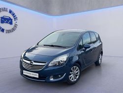 Blau Gebraucht 2017 Opel Meriva Innovation Van / Kleinbus | 9.890 € (Fairer Preis)