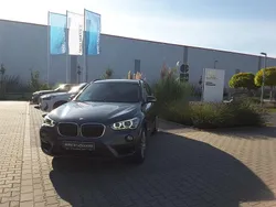 Mineralgrau Gebraucht 2018 BMW X1 Sport Line SUV | 16.100 € (Guter Preis)