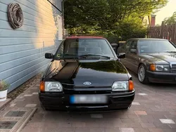 Schwarz Gebraucht 1990 Ford Escort Cabriolet Ghia Cabrio | 5.500 €