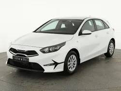 Deluxeweiß metallic Neu 2025 Kia Ceed | 23.495 € (Guter Preis)