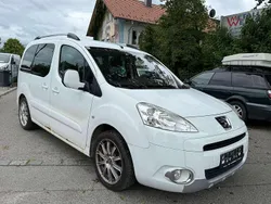 Other Gebraucht 2011 Peugeot Partner Tendance Van / Kleinbus | 2.990 €