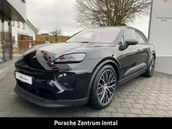 Tiefschwarzmetallic Neu 2024 Porsche Macan SUV | 105.971 € (Teuer)