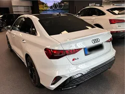 Weiß Gebraucht 2024 Audi A3 S-Line Limousine | 34.500 € (Teuer)