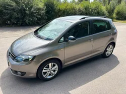 Braun Gebraucht 2012 VW Golf Plus Match Van / Kleinbus | 7.900 € (Etwas zu teuer)
