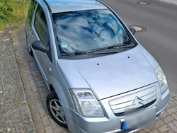 Silber Gebraucht 2007 Citroën C2 Kleinwagen | 2.700 €