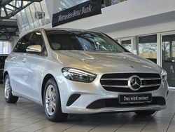 Silber Gebraucht 2019 Mercedes B200 Style Van / Kleinbus | 23.960 € (Fairer Preis)