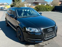 Schwarz Gebraucht 2011 Audi A3 Sportback Attraction Limousine | 5.990 € (Fairer Preis)