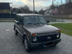 Gebraucht 2018 Lada Urban SUV | 9.900 € (Fairer Preis)