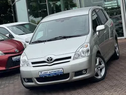 Silber Gebraucht 2007 Toyota Corolla Verso Sol Van / Kleinbus | 5.990 € (Teuer)