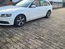 Weiß Gebraucht 2011 Audi A4 S-Line Kombi | 8.800 € (Fairer Preis)