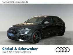 Mythosschwarz metallic Gebraucht 2022 Audi RS3 Sportback Sport Kleinwagen | 54.448 € (Fairer Preis)
