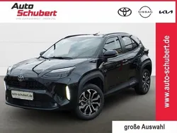 Grau Neu 2025 Toyota Yaris Cross SUV | 28.980 €