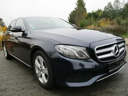 Blau metallic Gebraucht 2018 Mercedes E220 Limousine | 28.999 € (Teuer)