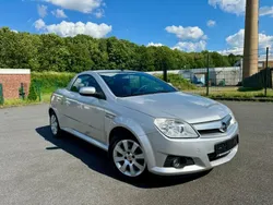 Silber Gebraucht 2005 Opel Tigra Enjoy Cabrio | 3.450 € (Etwas zu teuer)