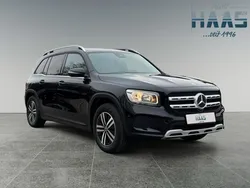 Mercedes GLB220