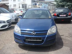 Blau Gebraucht 2005 Opel Astra Edition Limousine | 1.200 € (Fairer Preis)