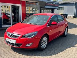 Rot Gebraucht 2011 Opel Astra Limousine | 10.990 € (Teuer)