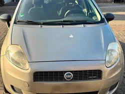 Grau Gebraucht 2007 Fiat Grande Punto Kleinwagen | 1.500 €