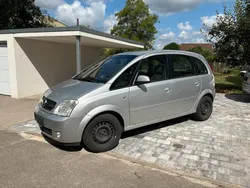 Silber Gebraucht 2005 Opel Meriva Van / Kleinbus | 1.500 € (Fairer Preis)