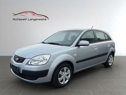 Silber Gebraucht 2005 Kia Rio Basis Limousine | 3.999 € (Etwas zu teuer)