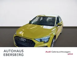 Gelb Gebraucht 2022 Audi A3 Sportback e-tron S-Line Limousine | 25.900 € (Fairer Preis)