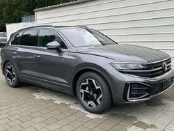 Silikon grau Neu 2025 VW Touareg Elegance SUV | 76.990 € (Superpreis)
