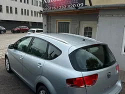 Grau Gebraucht 2010 Seat Altea XL Stylance Van / Kleinbus | 3.300 € (Fairer Preis)
