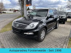 Schwarz Gebraucht 2017 Ssangyong Rexton Sapphire SUV | 10.950 € (Guter Preis)