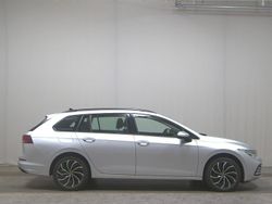 Silber Gebraucht 2021 VW Golf VIII Life Kombi | 15.480 € (Guter Preis)