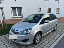 Grau Gebraucht 2011 Opel Zafira Sport Van / Kleinbus | 3.599 € (Fairer Preis)