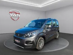 Gris platinium Gebraucht 2021 Peugeot Rifter Allure Van / Kleinbus | 18.790 € (Fairer Preis)