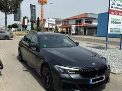 Schwarz Gebraucht 2021 BMW 530e M Sport Limousine | 35.300 € (Fairer Preis)