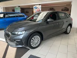 Graphitegrau Neu 2025 Skoda Scala Essence Kleinwagen | 20.587 € (Superpreis)