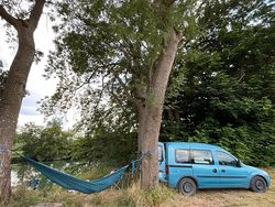 Blau Gebraucht 2002 Opel Combo Van / Kleinbus | 2.400 € (Fairer Preis)