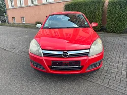 Rot Gebraucht 2006 Opel Astra Limousine | 850 € (Superpreis)