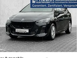 Schwarz Gebraucht 2022 BMW 225 Active Tourer Comfort Edition Van / Kleinbus | 36.590 € (Fairer Preis)