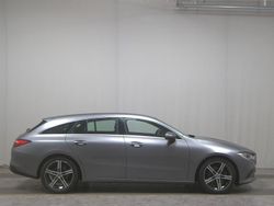 Grau Gebraucht 2022 Mercedes CLA200 Shooting Brake Kombi | 18.980 € (Superpreis)