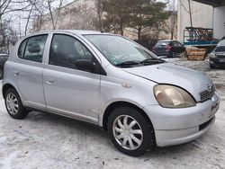 Silber Gebraucht 2000 Toyota Yaris Luna Limousine | 2.499 € (Fairer Preis)