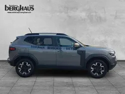 Dolomitgrau metallic Gebraucht 2025 Dacia Duster Extreme SUV | 30.655 € (Etwas zu teuer)