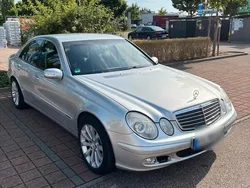 Silber Gebraucht 2002 Mercedes E240 Limousine | 3.700 € (Fairer Preis)