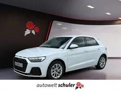 Gletscherweiß metallic Neu 2025 Audi A1 Sportback Advanced Kleinwagen | 32.500 € (Etwas zu teuer)